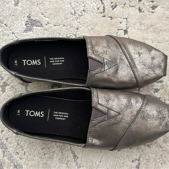 TOMS ALPARGATA FORGED IRON SHIMMER CLASSIC SLIP-ON - Picture 2 of 3